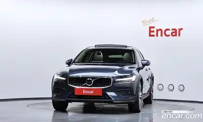 Volvo V60 2019 2.0 автомат (гидро), миниатюра 3