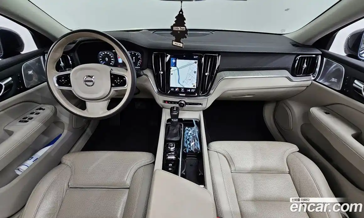 Volvo V60 2019 2.0 автомат (гидро), фото 7