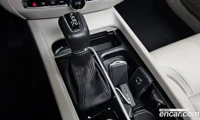 Volvo V60 2019 2.0 автомат (гидро), миниатюра 9