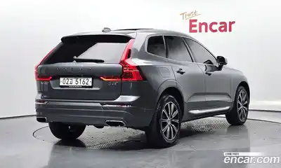 Volvo XC60 2018 2.0 автомат (гидро), миниатюра 2
