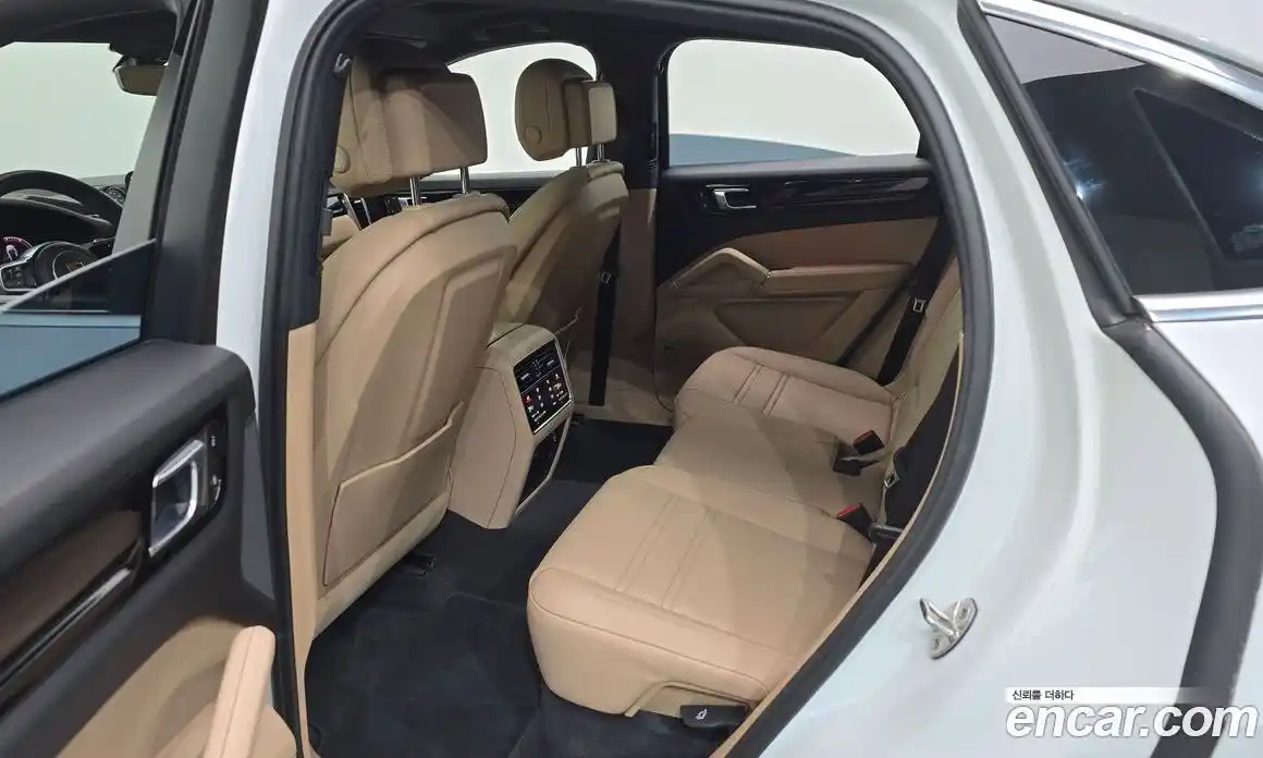 Porsche Cayenne 2023 3.0 автомат (гидро), фото 25