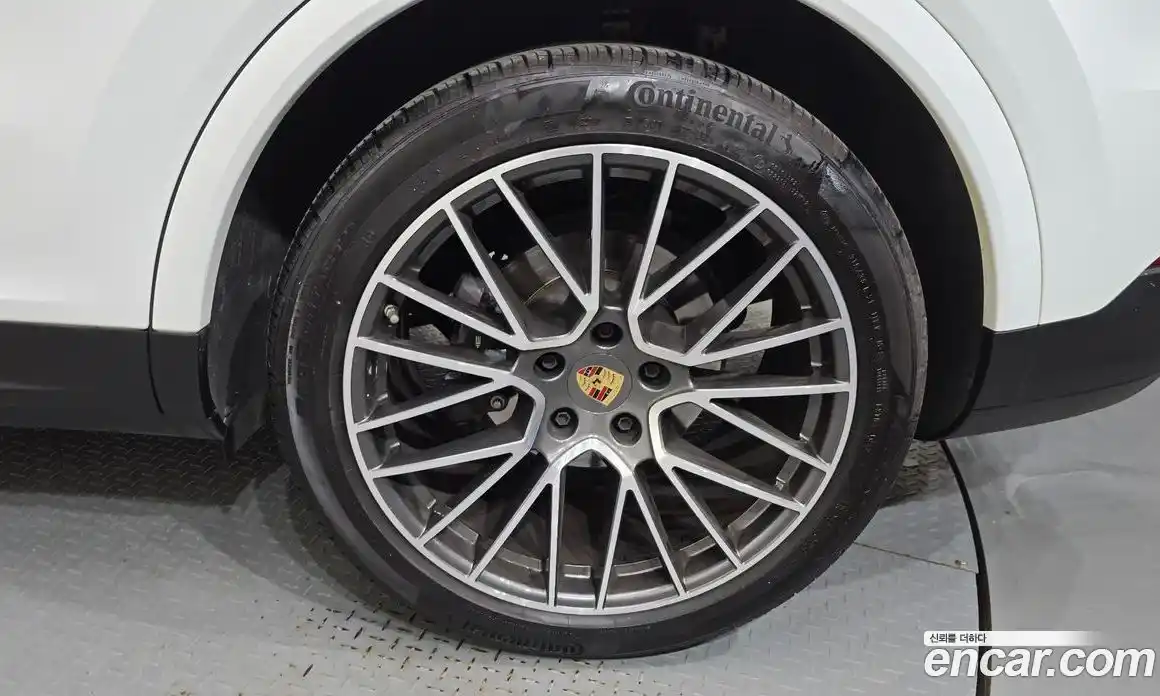 Porsche Cayenne 2023 3.0 автомат (гидро), фото 7