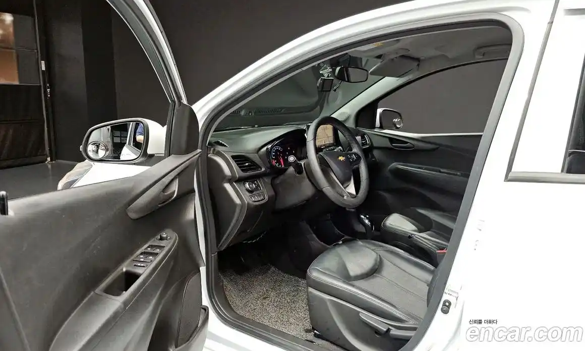Chevrolet Spark 2016 1.0 автомат (гидро), фото 10