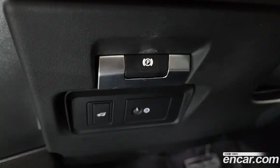 Land Rover Range Rover Evoque 2022 2.0 автомат (гидро), фото 27