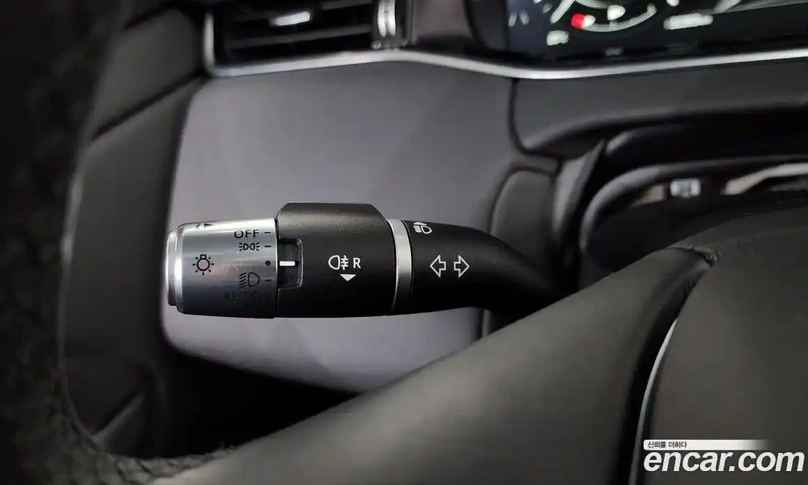 Land Rover Range Rover Evoque 2022 2.0 автомат (гидро), фото 28