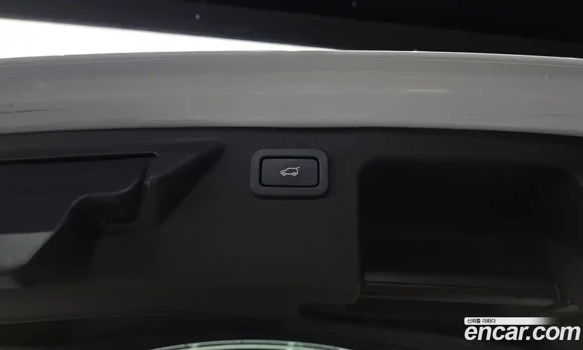 Land Rover Discovery Sport 2016 2.0 автомат (гидро), фото 17