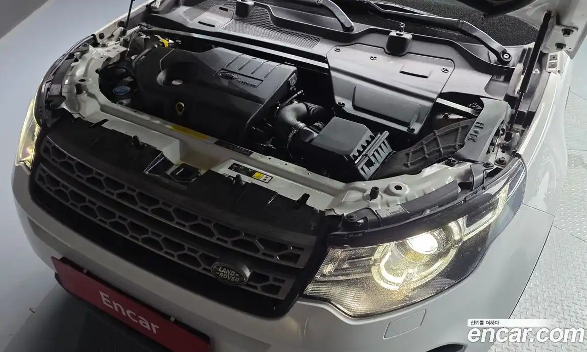 Land Rover Discovery Sport 2016 2.0 автомат (гидро), фото 6
