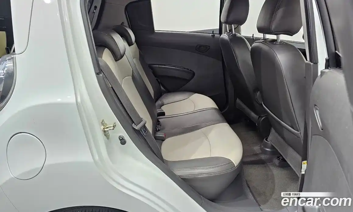Chevrolet Spark 2012 1.0 автомат (гидро), фото 12