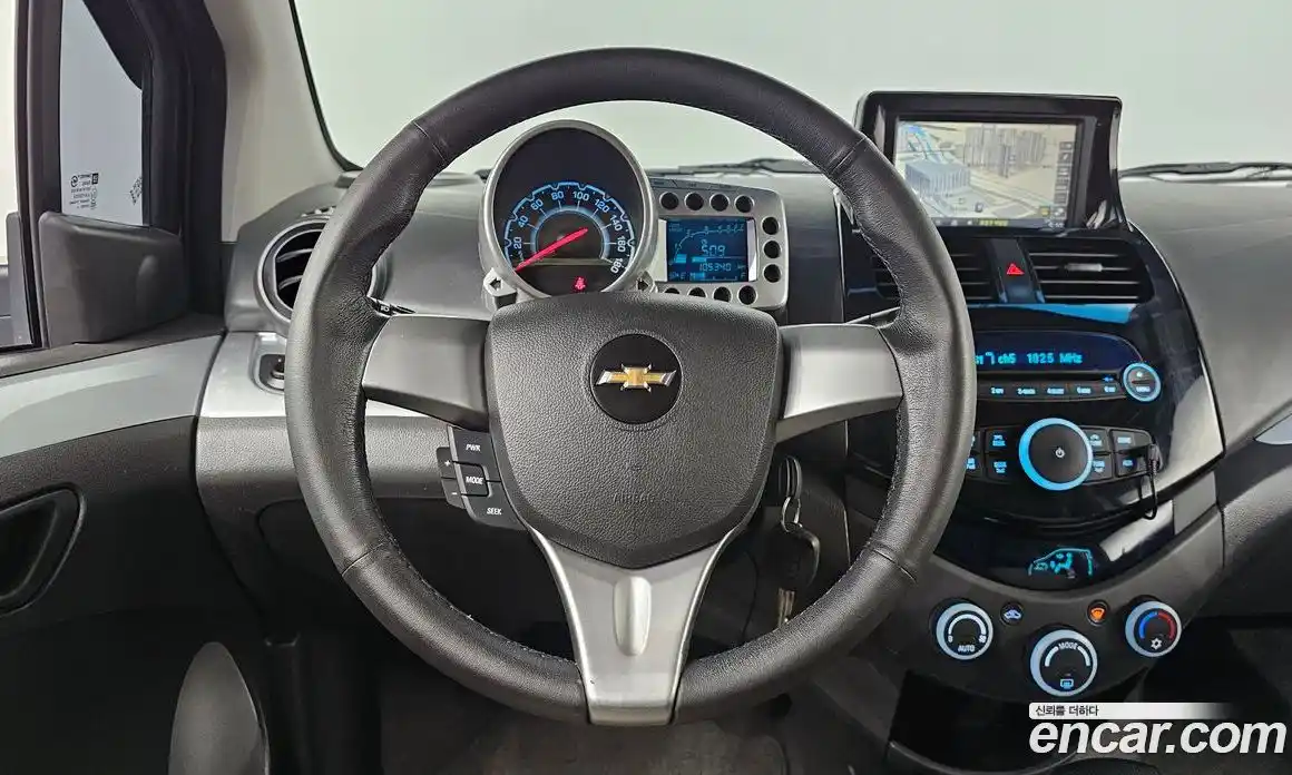 Chevrolet Spark 2012 1.0 автомат (гидро), фото 14
