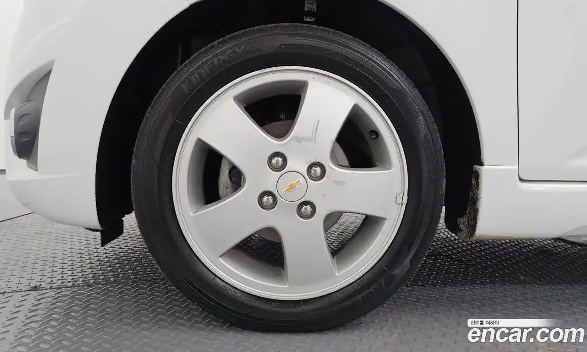 Chevrolet Spark 2012 1.0 автомат (гидро), фото 5