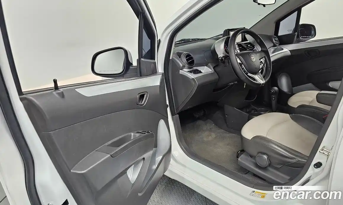 Chevrolet Spark 2012 1.0 автомат (гидро), фото 10