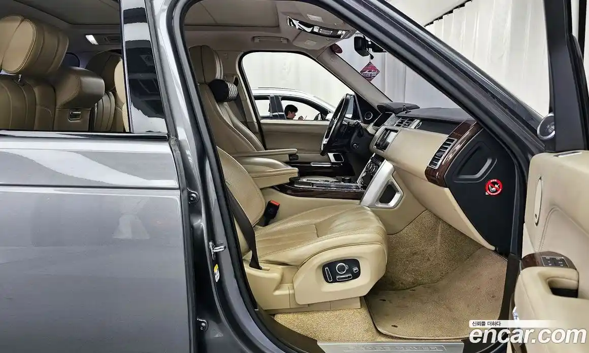 Land Rover Range Rover 2016 4.4 автомат (гидро), фото 11