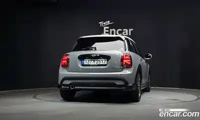 Mini Cooper 2022 1.5 автомат (гидро), миниатюра 4