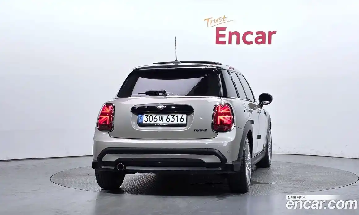Mini Cooper 2021 1.5 автомат (гидро), фото 4