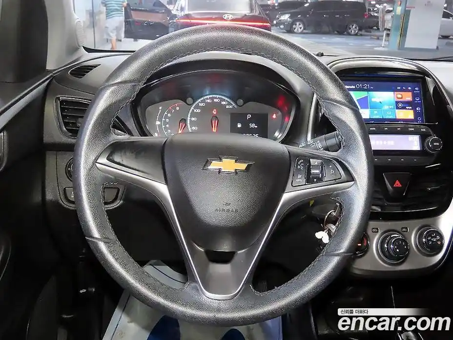 Chevrolet Spark 2017 1.0 автомат (гидро), фото 13