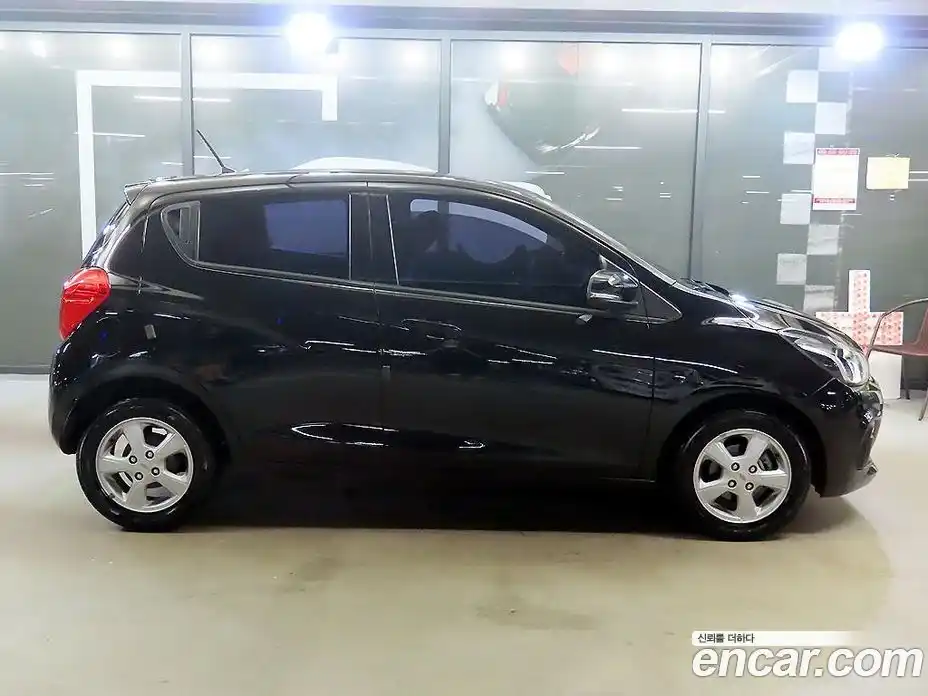 Chevrolet Spark 2017 1.0 автомат (гидро), фото 20