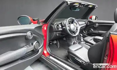Mini Cooper Convertible 2017 1.5 автомат (гидро), миниатюра 12