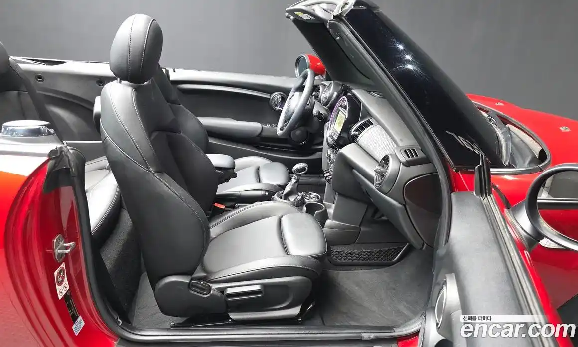 Mini Cooper Convertible 2017 1.5 автомат (гидро), фото 16