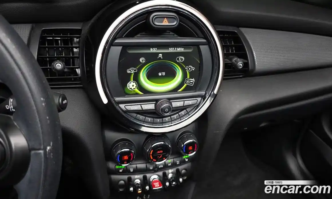 Mini Cooper Convertible 2017 1.5 автомат (гидро), фото 21