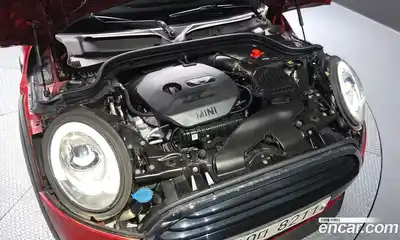 Mini Cooper Convertible 2017 1.5 автомат (гидро), миниатюра 5