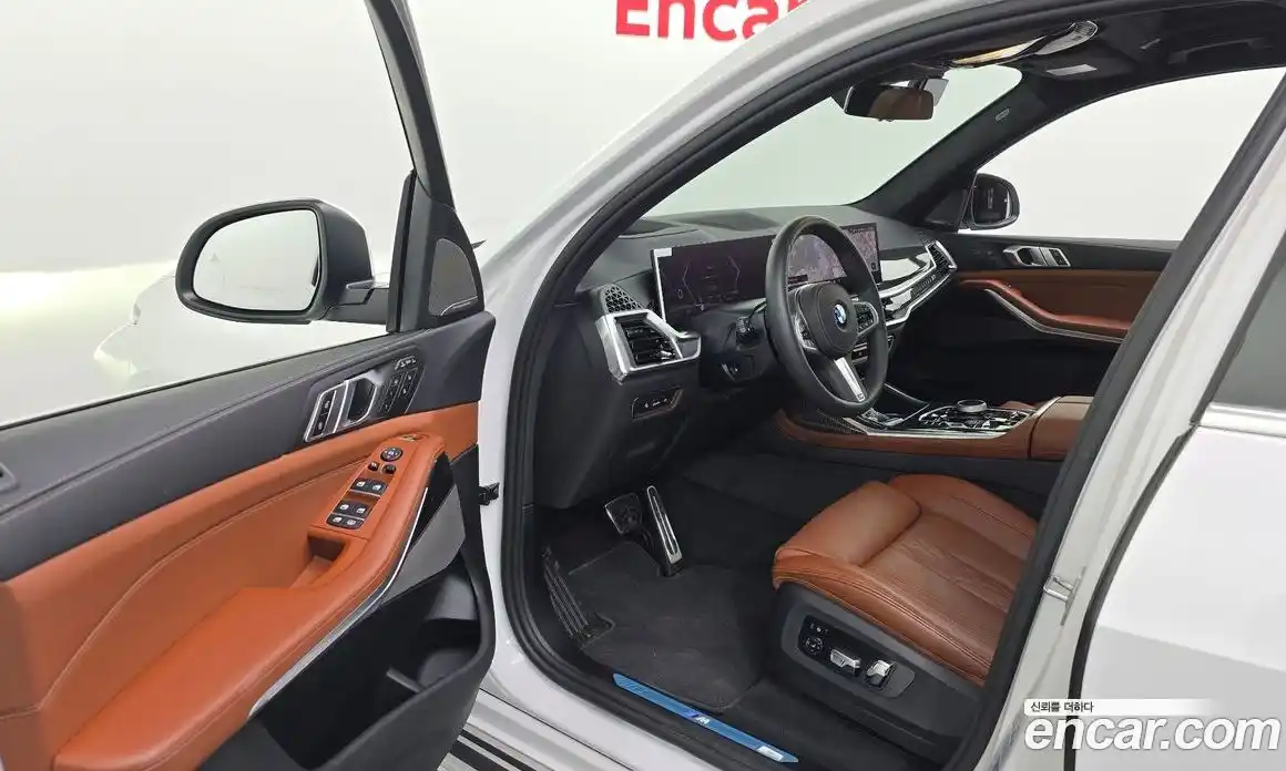 BMW X7 2025 3.0 автомат (гидро), фото 13