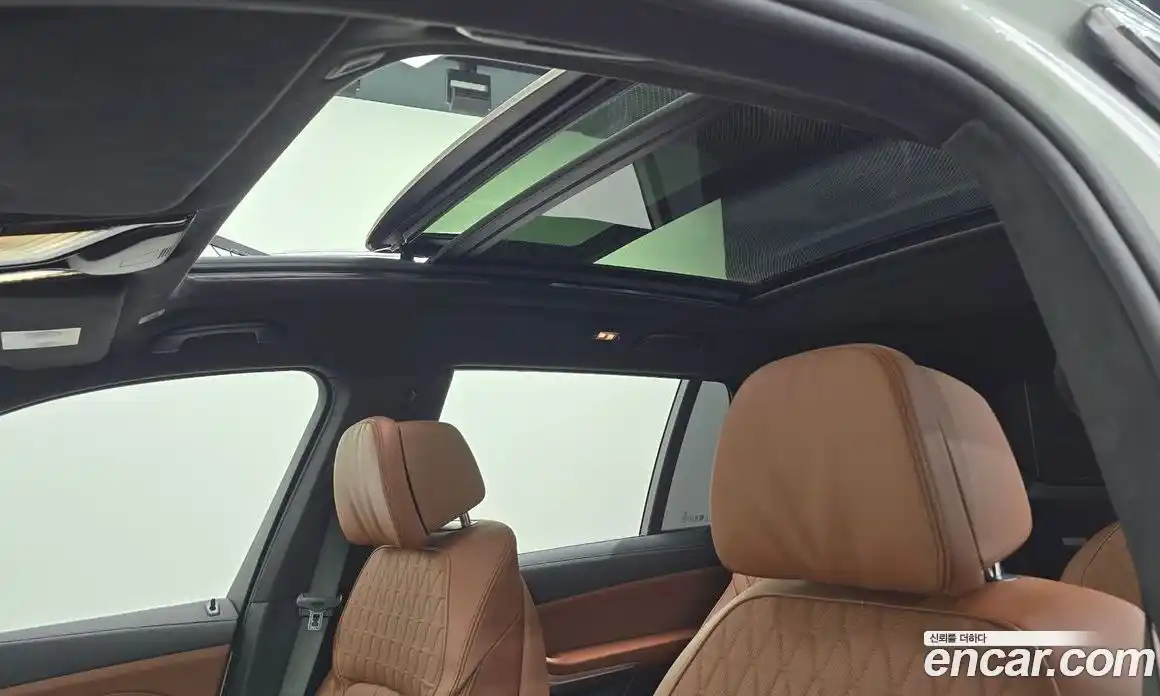 BMW X7 2025 3.0 автомат (гидро), фото 22