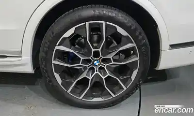 BMW X7 2025 3.0 автомат (гидро), миниатюра 7