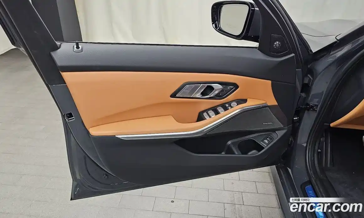 BMW 3 серия 2025 2.0 автомат (гидро), фото 14