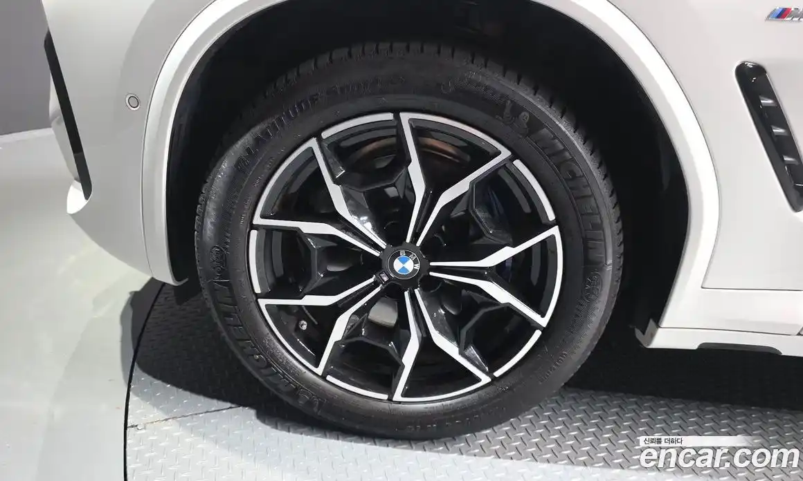 BMW X3 2024 2.0 автомат (гидро), фото 5