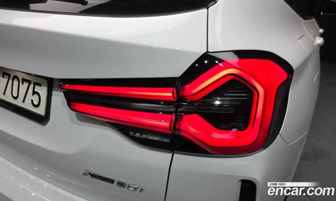 BMW X3 2024 2.0 автомат (гидро), фото 9