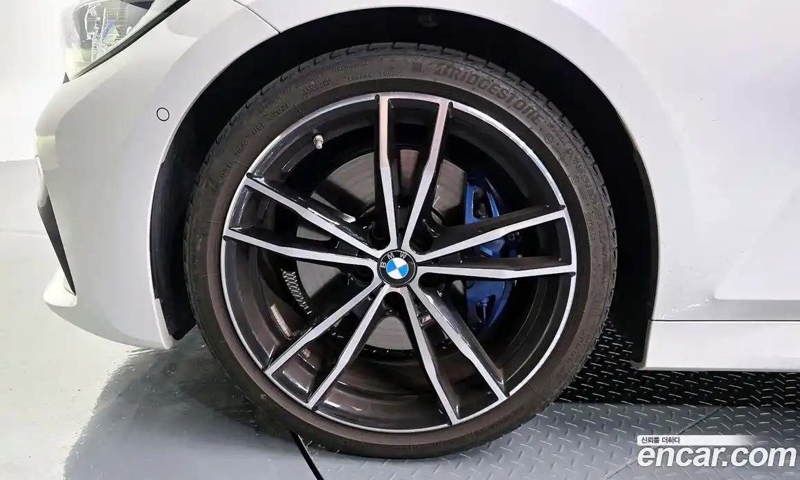 BMW 3 серия 2022 2.0 автомат (гидро), фото 5