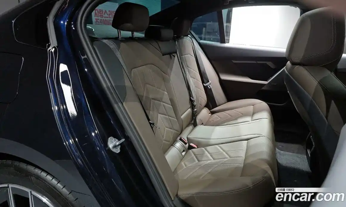 BMW 5 серия 2024 2.0 автомат (гидро), фото 17