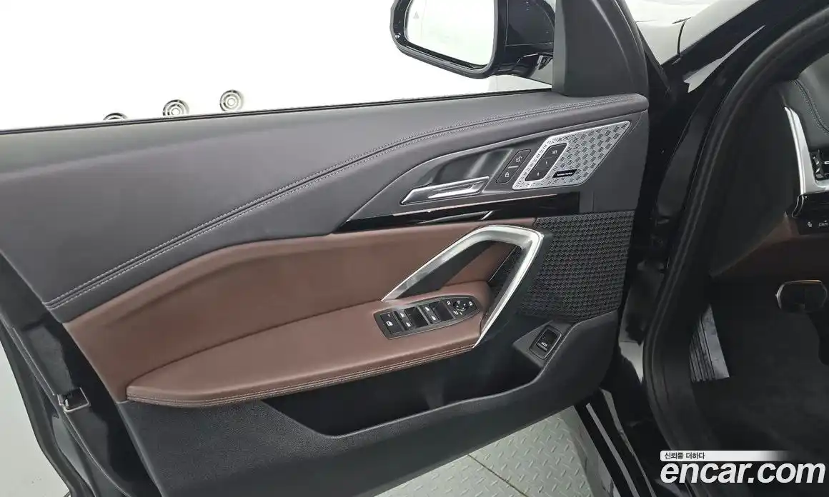 BMW X1 2023 2.0 автомат (гидро), фото 14