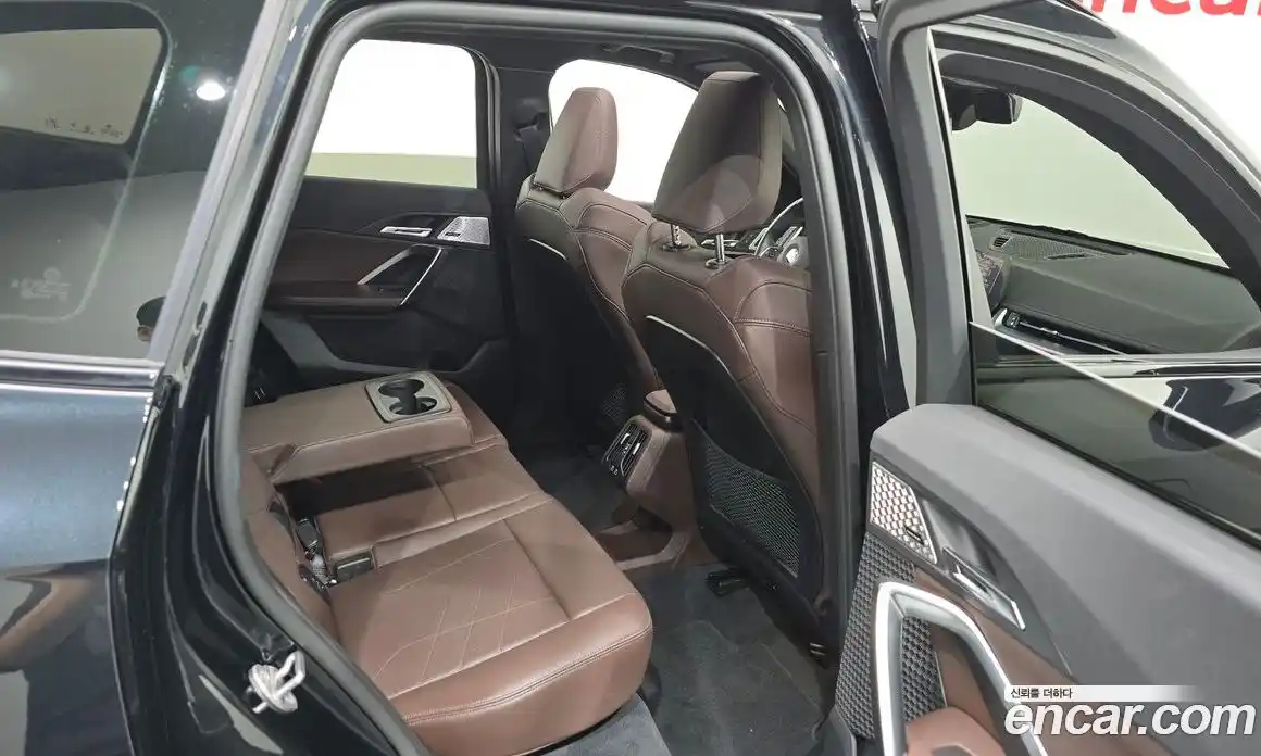 BMW X1 2023 2.0 автомат (гидро), фото 17