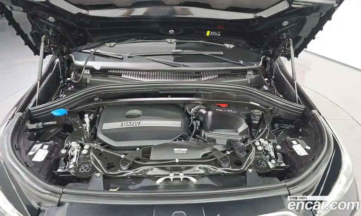 BMW X1 2023 2.0 автомат (гидро), фото 6
