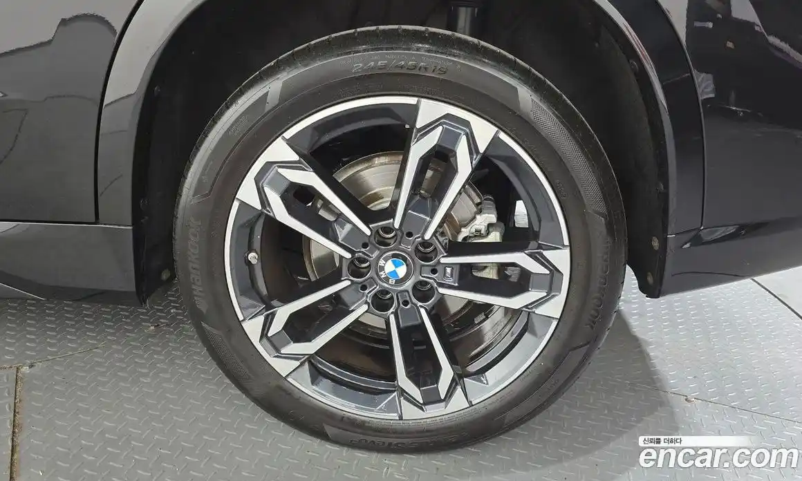BMW X1 2023 2.0 автомат (гидро), фото 7