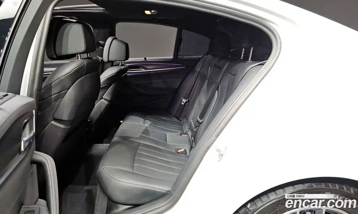BMW 5 серия 2023 2.0 автомат (гидро), фото 16