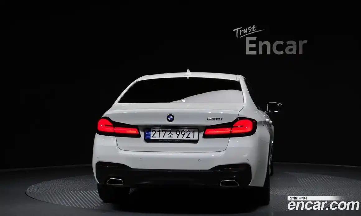 BMW 5 серия 2023 2.0 автомат (гидро), фото 4