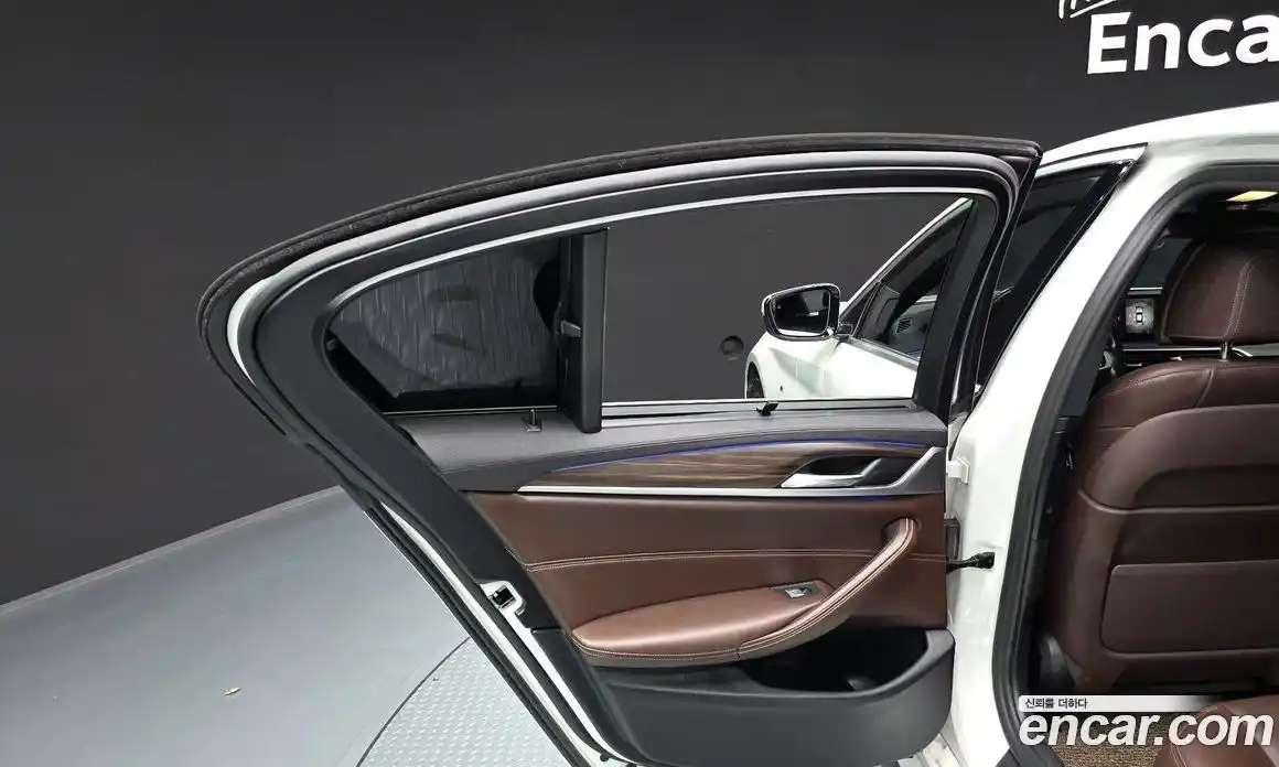 BMW 5 серия 2019 2.0 автомат (гидро), фото 15
