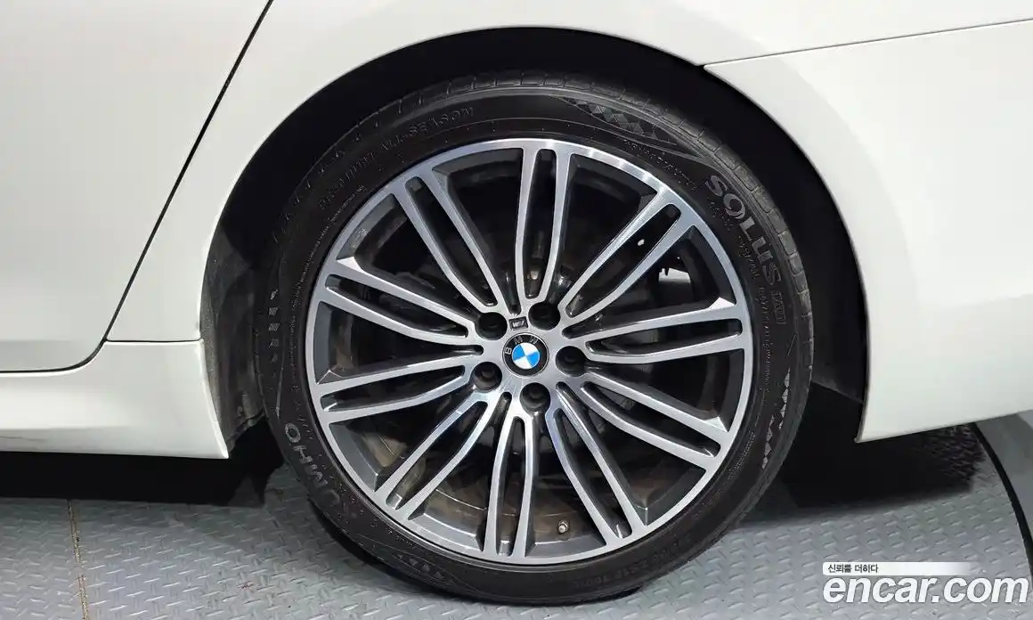 BMW 5 серия 2019 2.0 автомат (гидро), фото 7