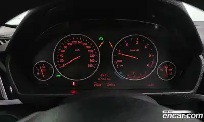 BMW 3 серия 2018 2.0 автомат (гидро), миниатюра 8