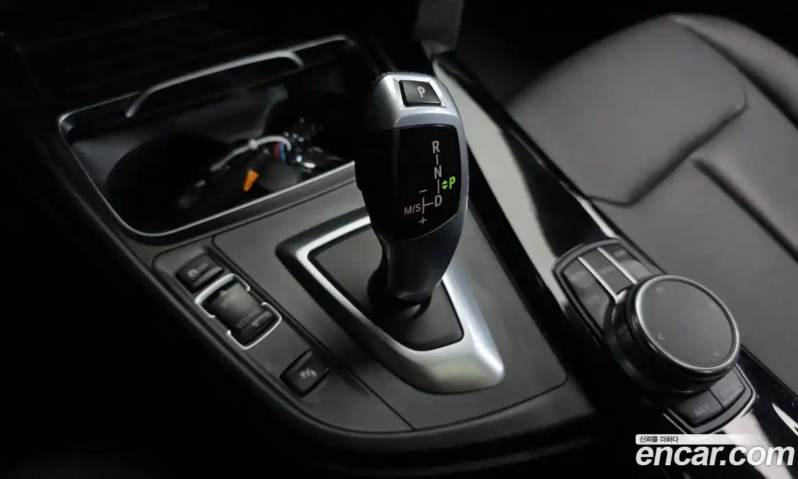 BMW 3 серия 2018 2.0 автомат (гидро), фото 9