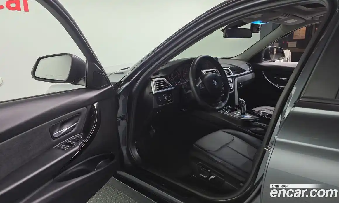BMW 3 серия 2018 2.0 автомат (гидро), фото 10
