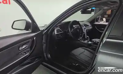 BMW 3 серия 2018 2.0 автомат (гидро), миниатюра 10