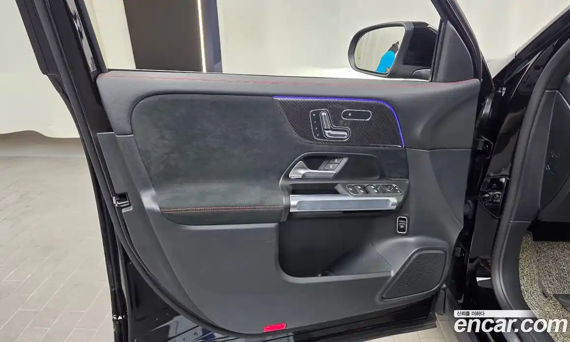Mercedes-Benz GLB-Class 2023 2.0 гидро, фото 14
