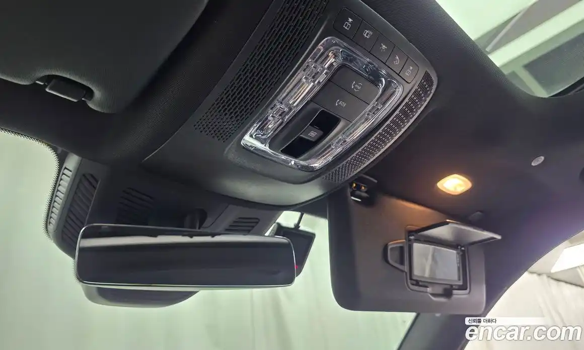 Mercedes-Benz GLB-Class 2023 2.0 гидро, фото 23