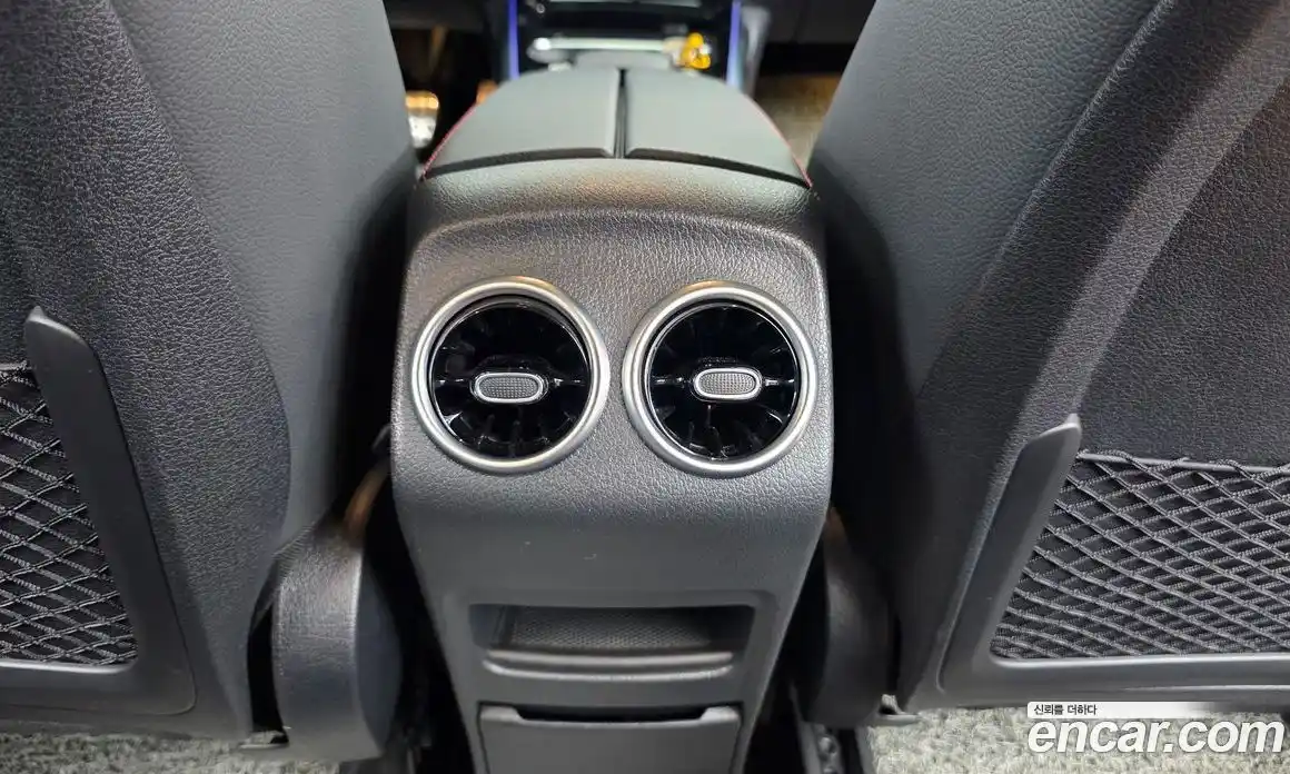 Mercedes-Benz GLB-Class 2023 2.0 гидро, фото 31