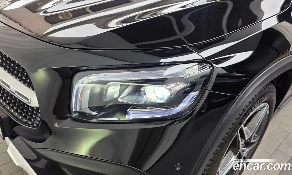 Mercedes-Benz GLB-Class 2023 2.0 гидро, фото 8