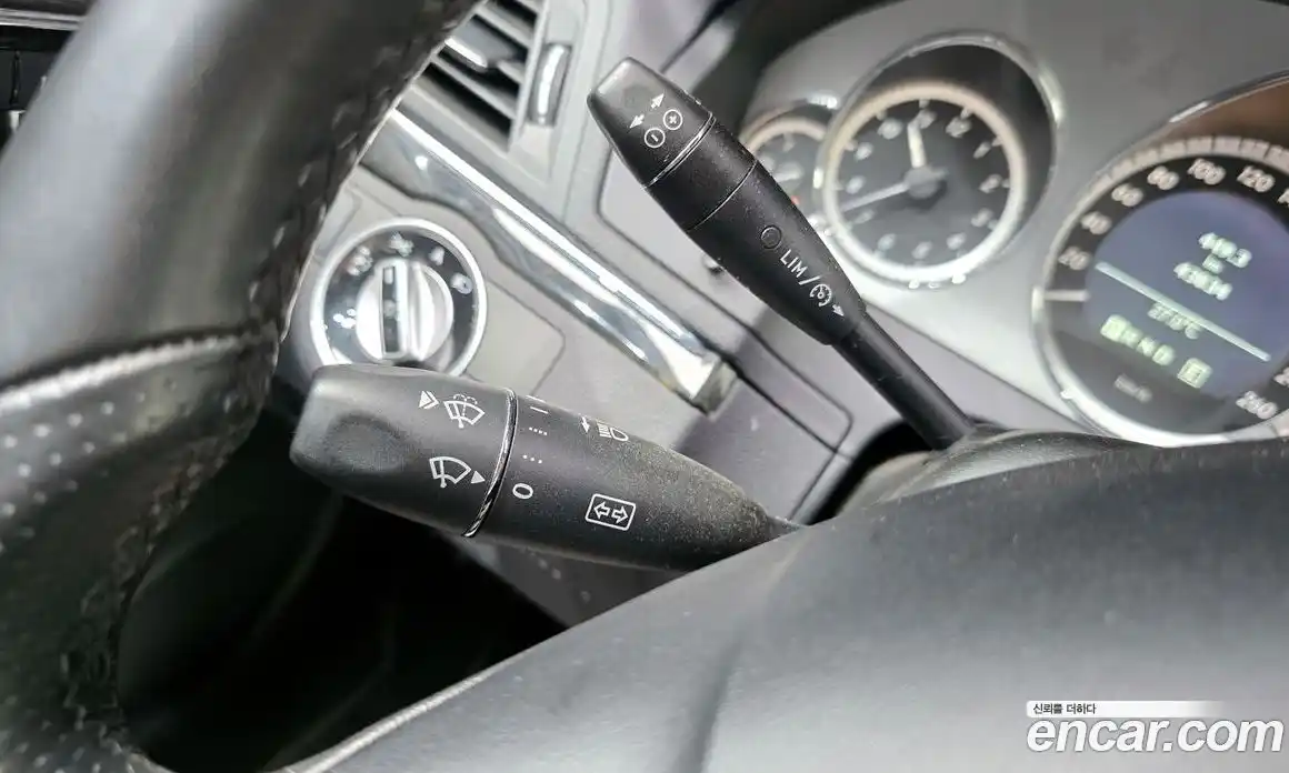 Mercedes-Benz E-Class 2011 3.5 автомат (гидро), фото 17