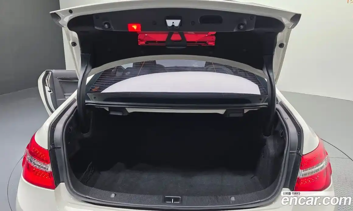 Mercedes-Benz E-Class 2011 3.5 автомат (гидро), фото 20